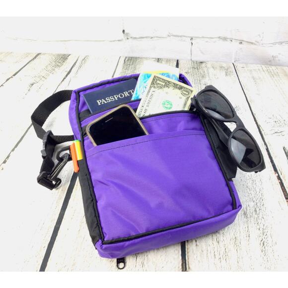 Small Travel Purse - Cross Body - Shoulder - Hip Bag - Unisex Travel -Hands Free - Picture 1 of 3